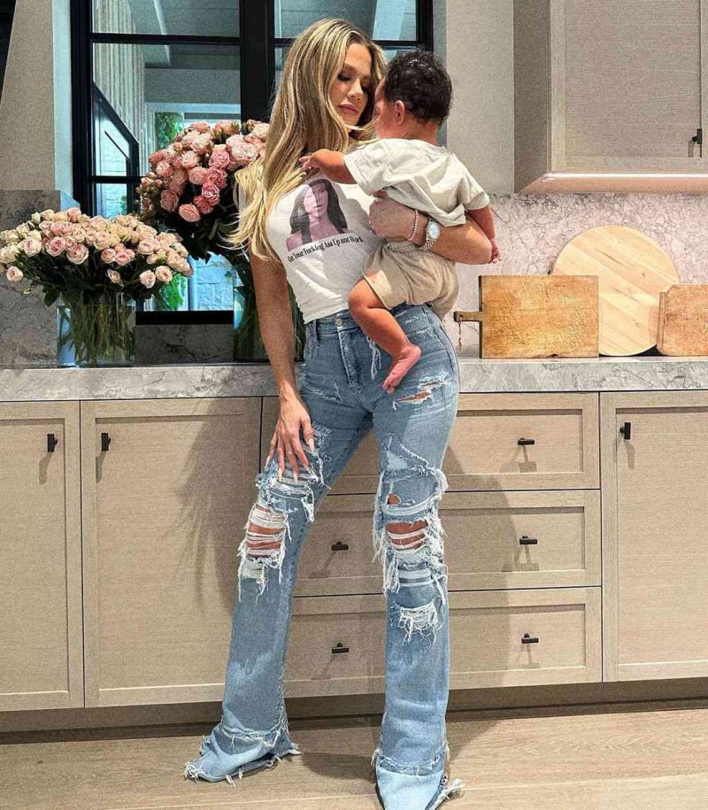 khloe-kardashian-bonding-son-tatum-the-kardashians-lead-8162ca6f3842437b96fa32ee61b7bfae.jpg